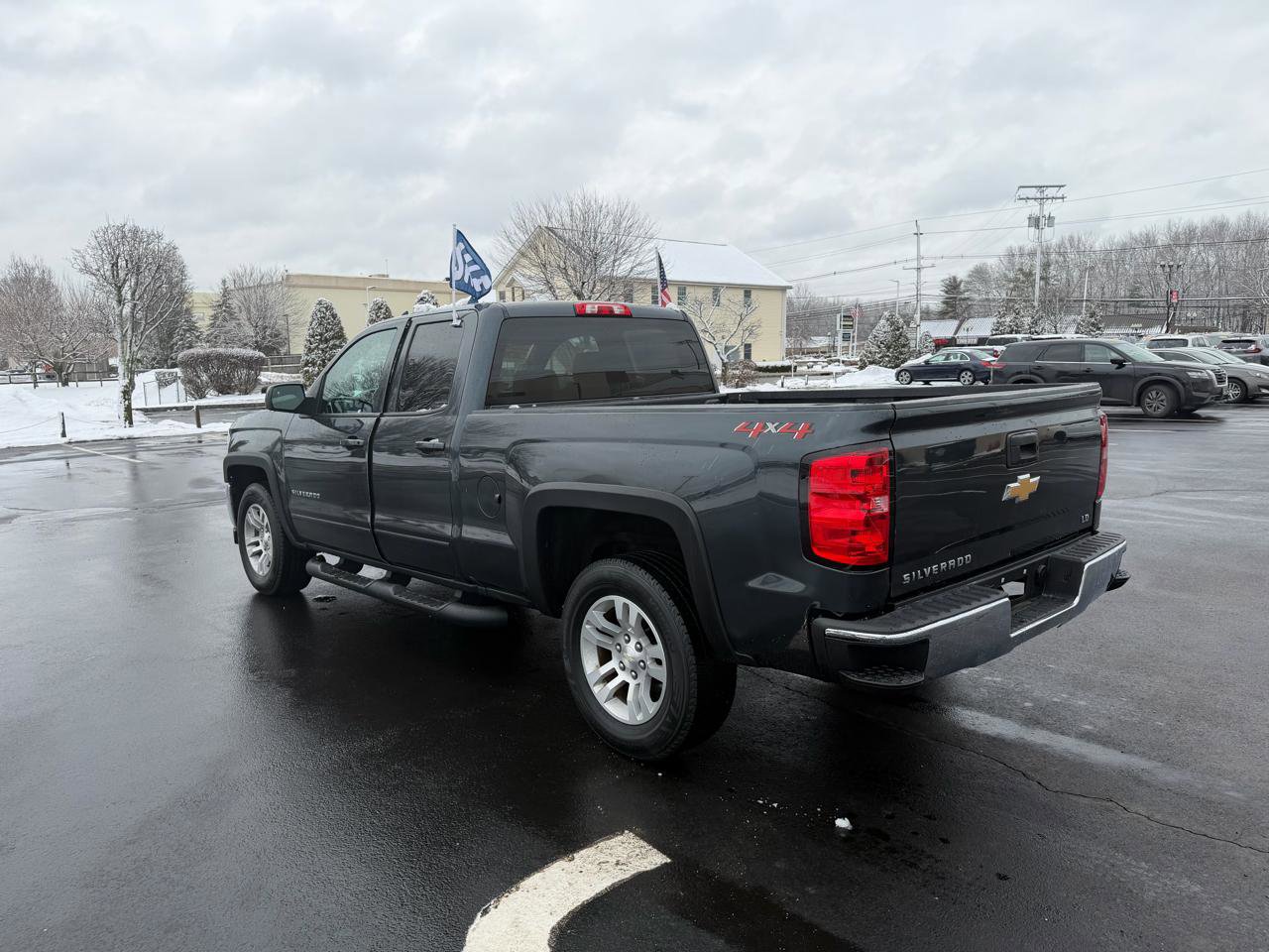 Used 2019 Chevrolet Silverado 1500 LT w/ All Star Edition image 4