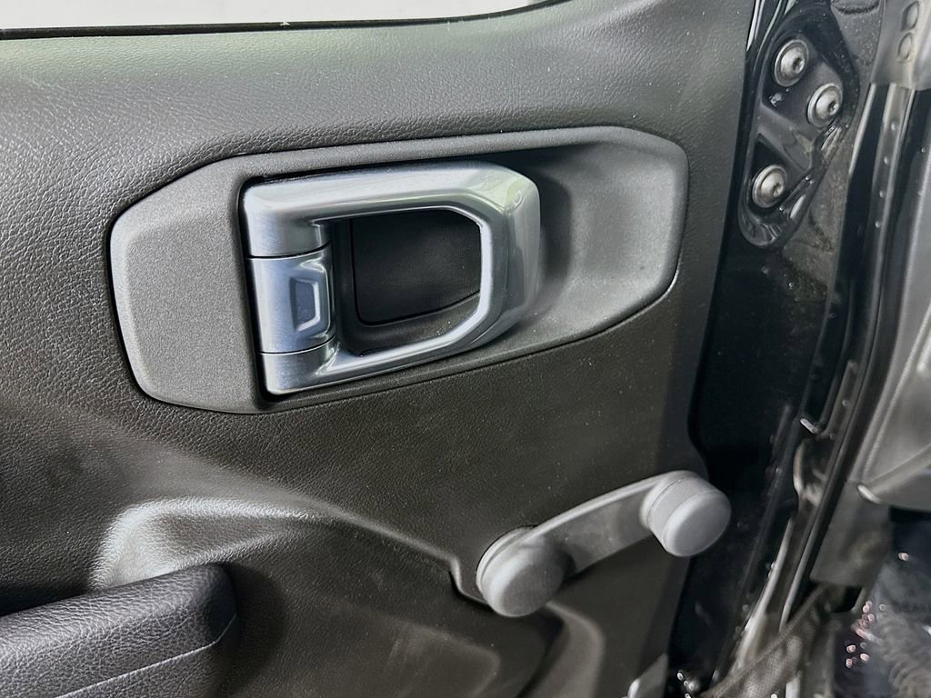 Used 2024 Jeep Gladiator Sport image 17