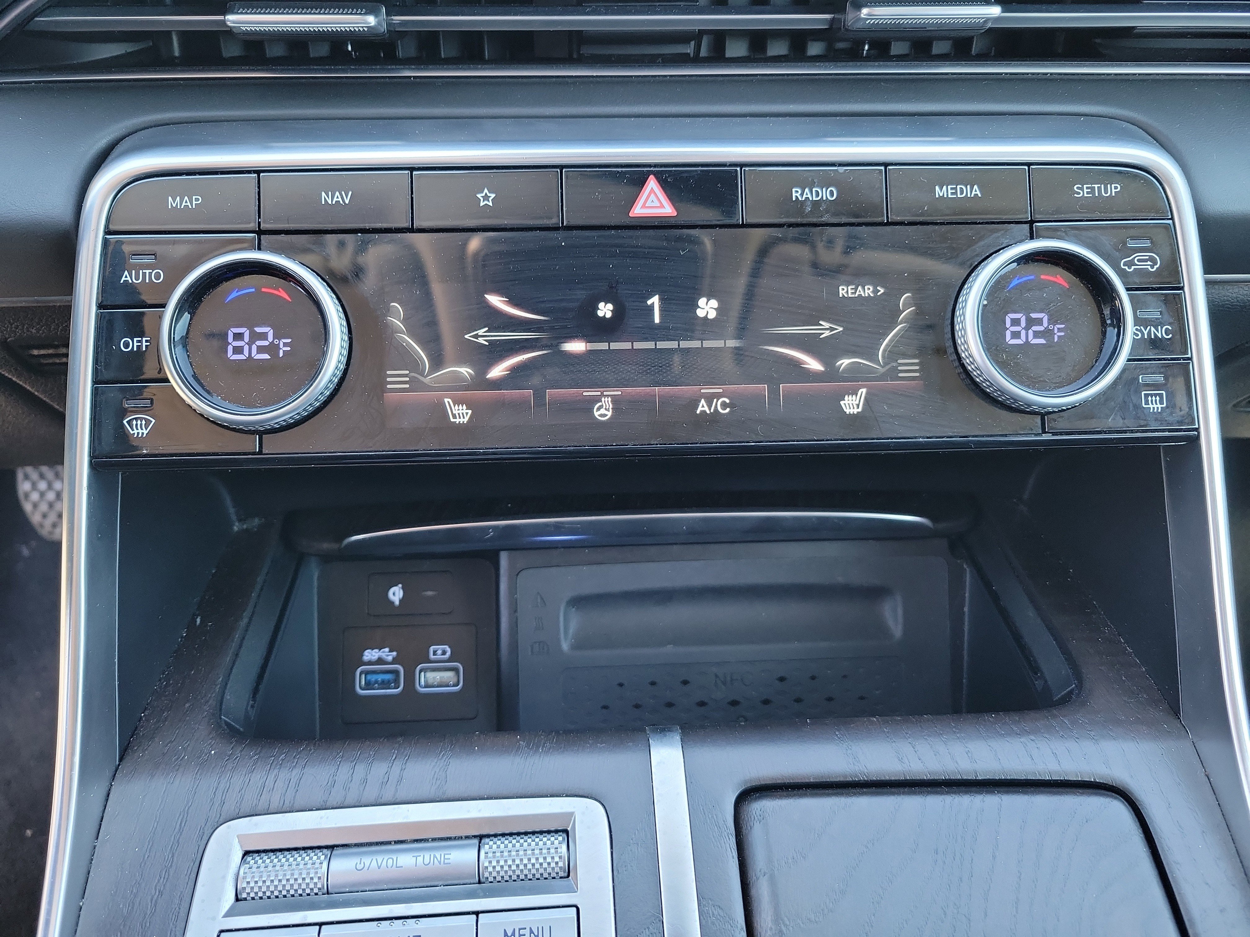 Used 2024 Genesis GV80 2.5T image 11