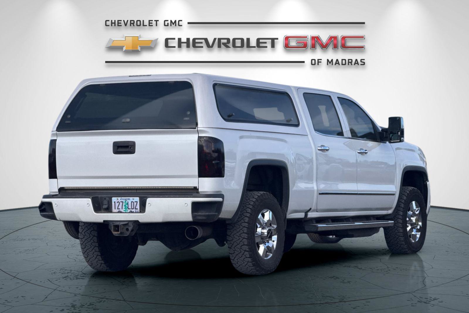 Used 2019 GMC Sierra 3500 Denali w/ Duramax Plus Package AWD/4WD image 3