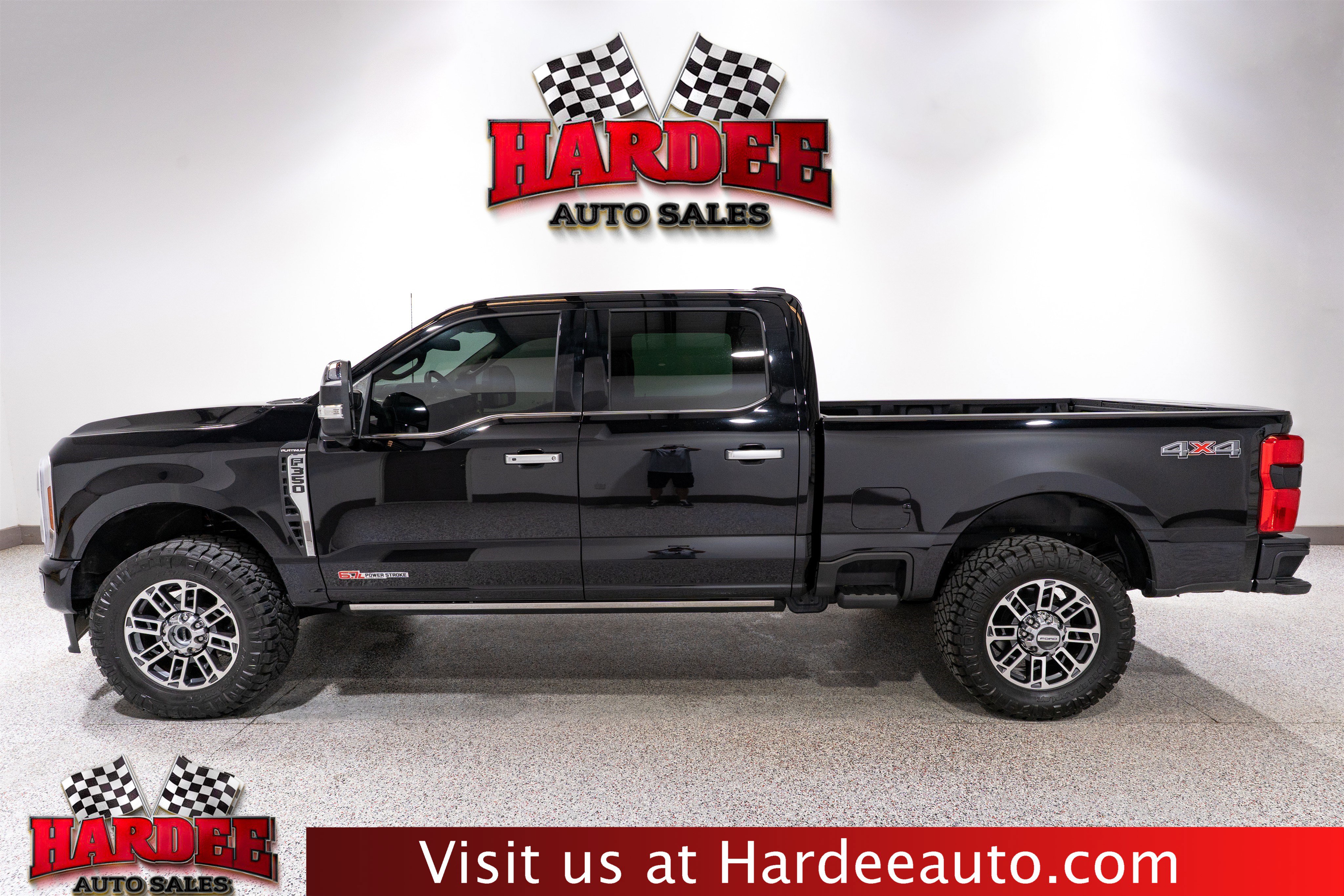 Used 2026 Ford F350 Platinum w/ Platinum Plus Package AWD/4WD image 1