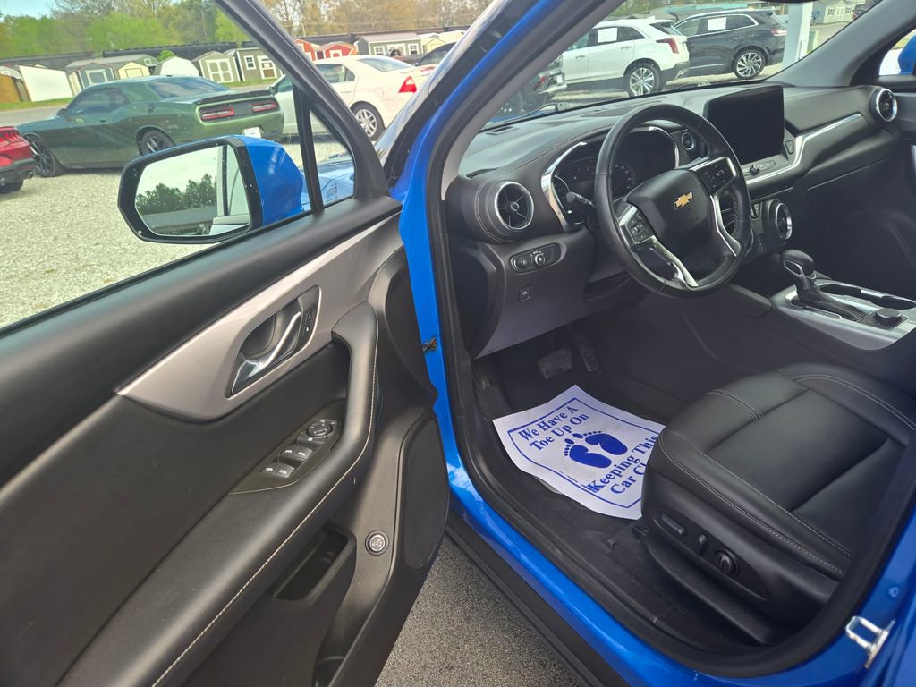 Used 2024 Chevrolet Blazer LT w/ LPO, Floor Liner Package FWD image 6