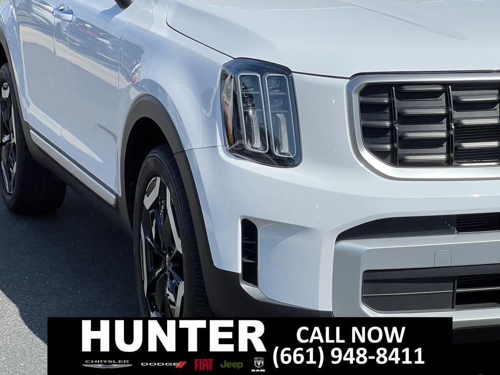 Used 2025 Kia Telluride S image 13