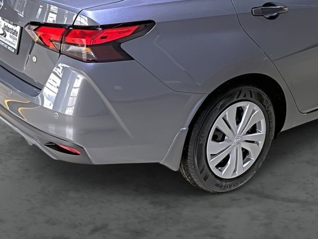 Used 2025 Nissan Versa S w/ Trunk Package image 13