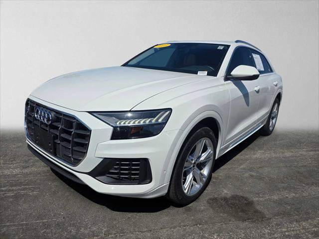 Used 2023 Audi Q8 Premium w/ Convenience Package AWD/4WD image 7