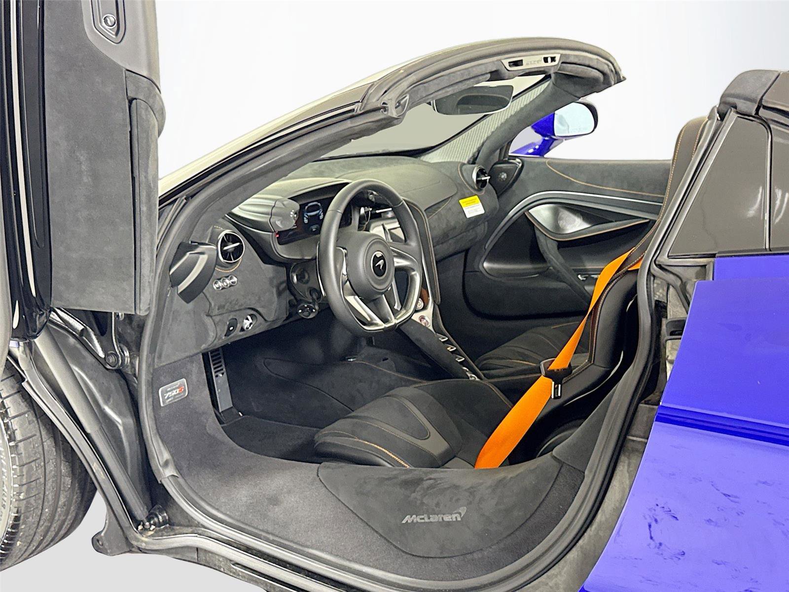 Used 2024 McLaren 750S Spider image 12
