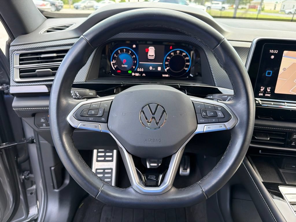 Used 2024 Volkswagen Atlas Cross Sport SEL R-Line AWD/4WD image 14