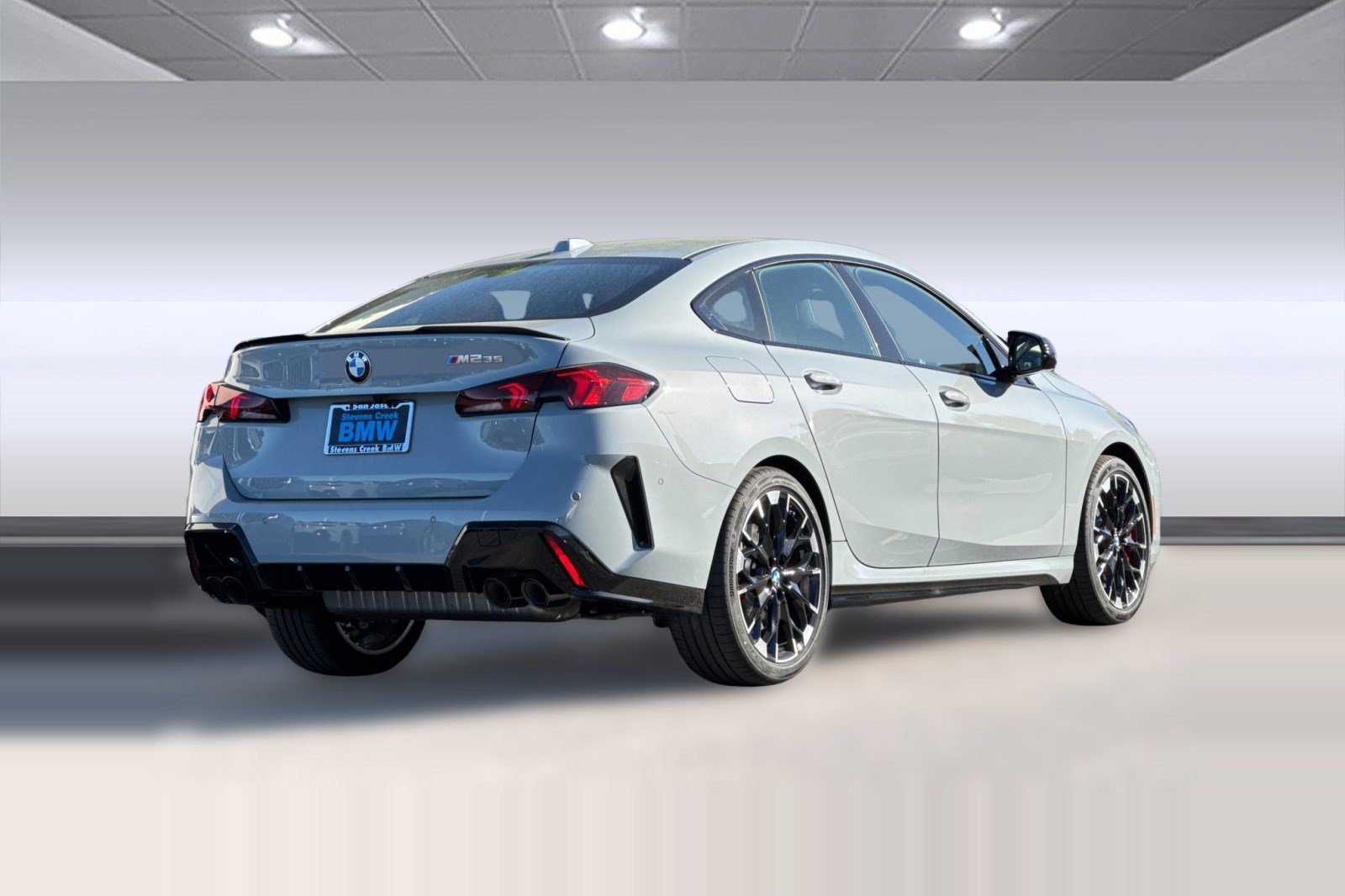 Used 2026 BMW M235i xDrive w/ Technology Package AWD/4WD image 9