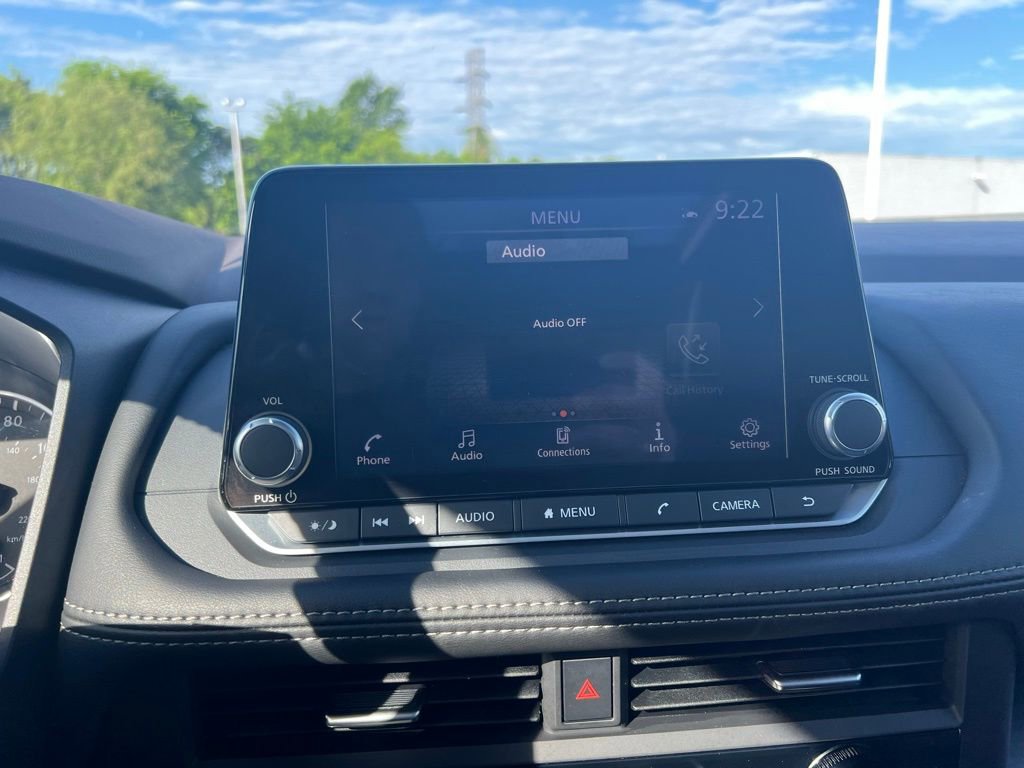 Used 2023 Nissan Rogue SV w/ SV Premium B Package image 19