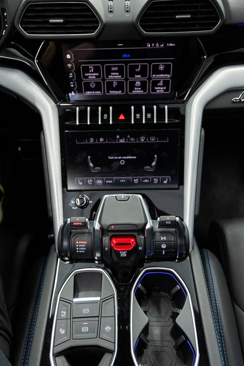 Used 2021 Lamborghini Urus image 24