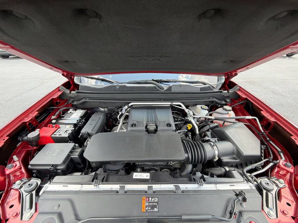 Used 2025 GMC Canyon Denali AWD/4WD image 33