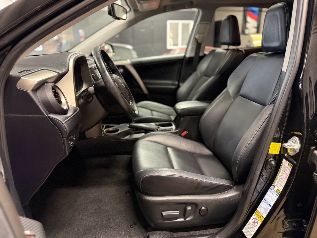 Used 2015 Toyota RAV4 Limited AWD/4WD image 15