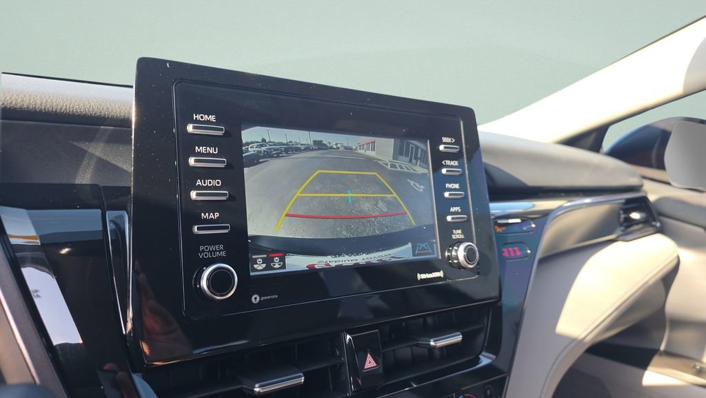 Used 2023 Toyota Camry SE w/ Convenience Package FWD image 16