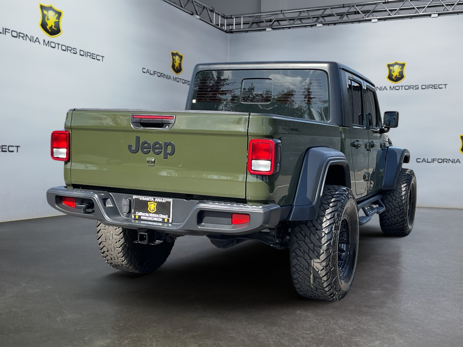 Used 2023 Jeep Gladiator Sport AWD/4WD image 5