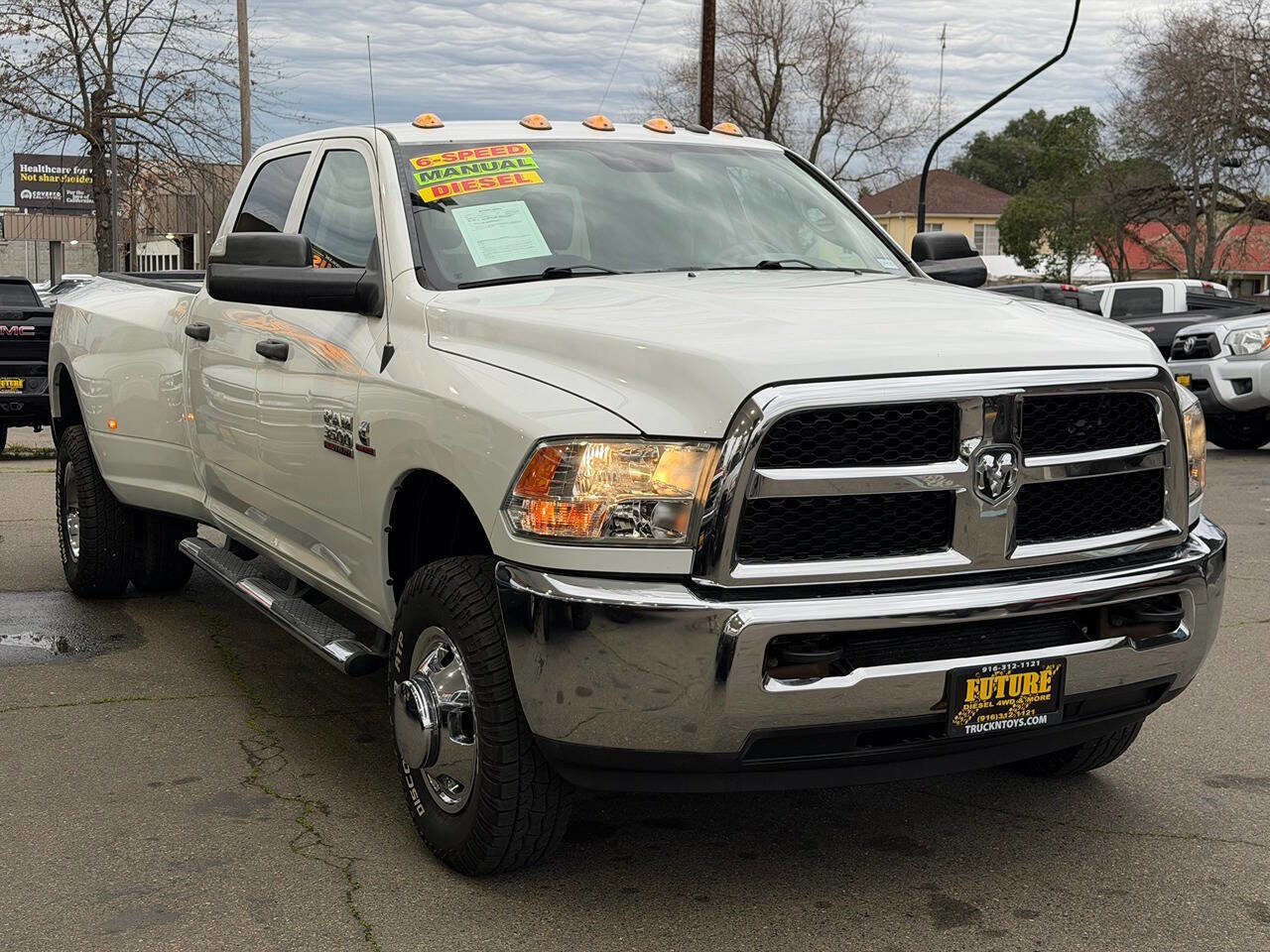 Used 2017 RAM 3500 Tradesman w/ Chrome Appearance Group image 8