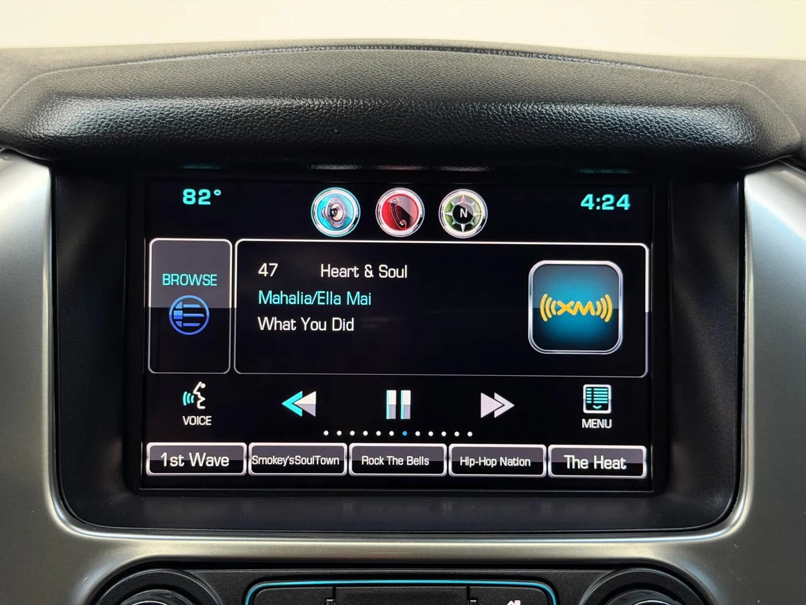 Used 2015 Chevrolet Suburban LT RWD image 46