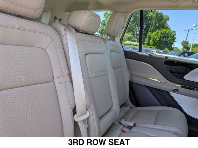New 2023 Lincoln Aviator Reserve w/ Equipment Group 201A AWD/4WD image 13