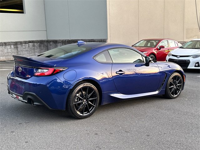 Certified 2022 Toyota GR86 Premium w/ ALL Weather Mat Package (TMS) image 4