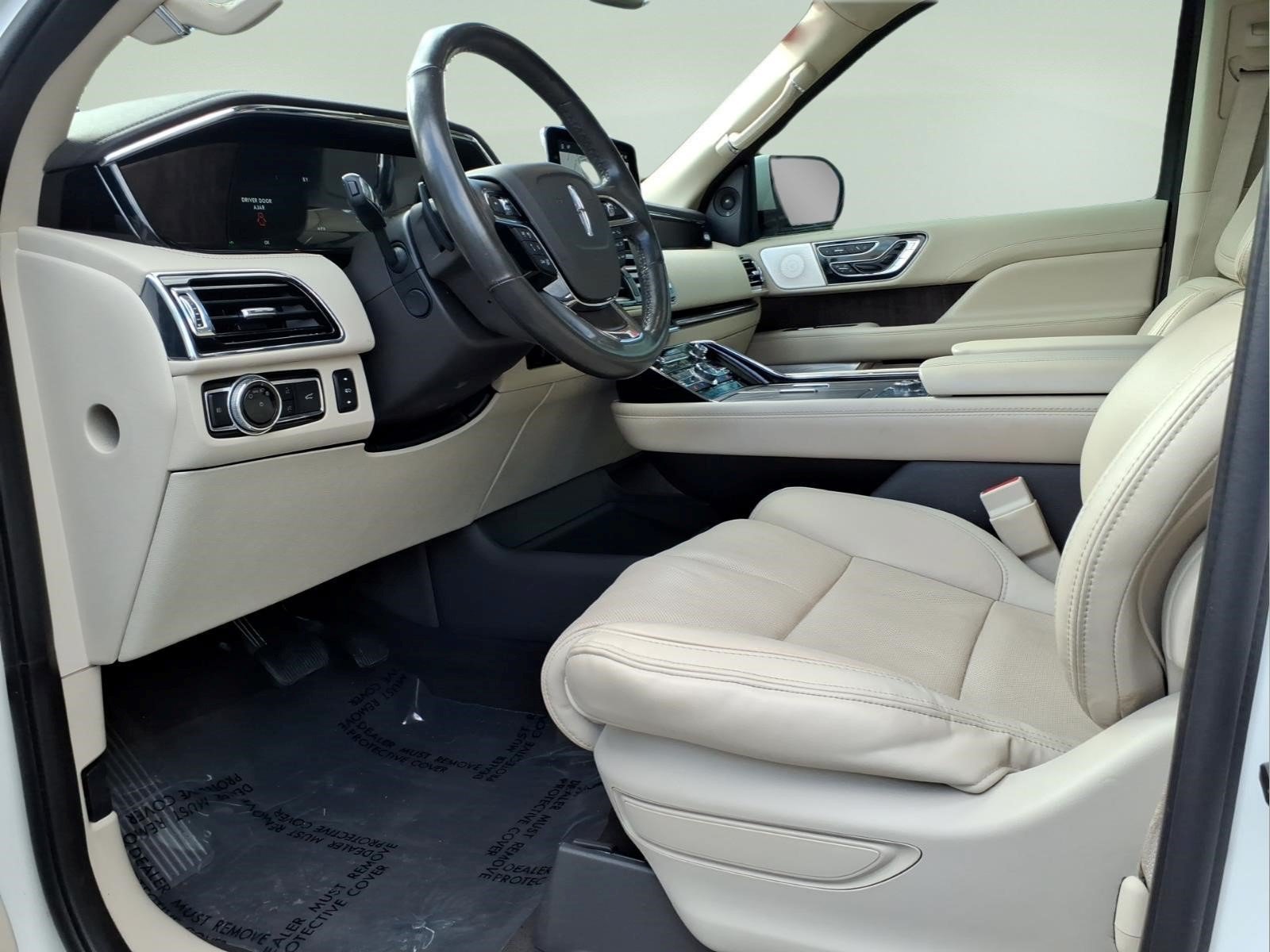 Certified 2021 Lincoln Navigator Reserve AWD/4WD image 17