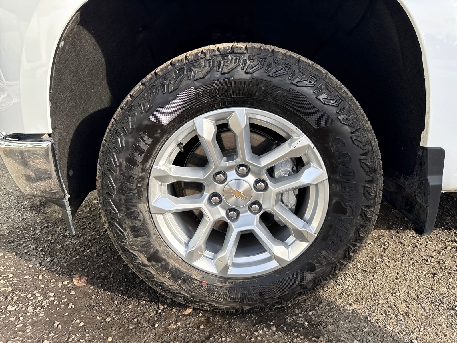 Used 2025 Chevrolet Silverado 1500 LT w/ Z71 Off-Road Package image 27