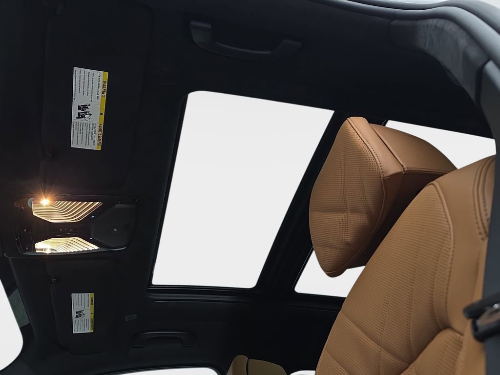 New 2026 BMW X5 xDrive50e w/ Executive Package image 29