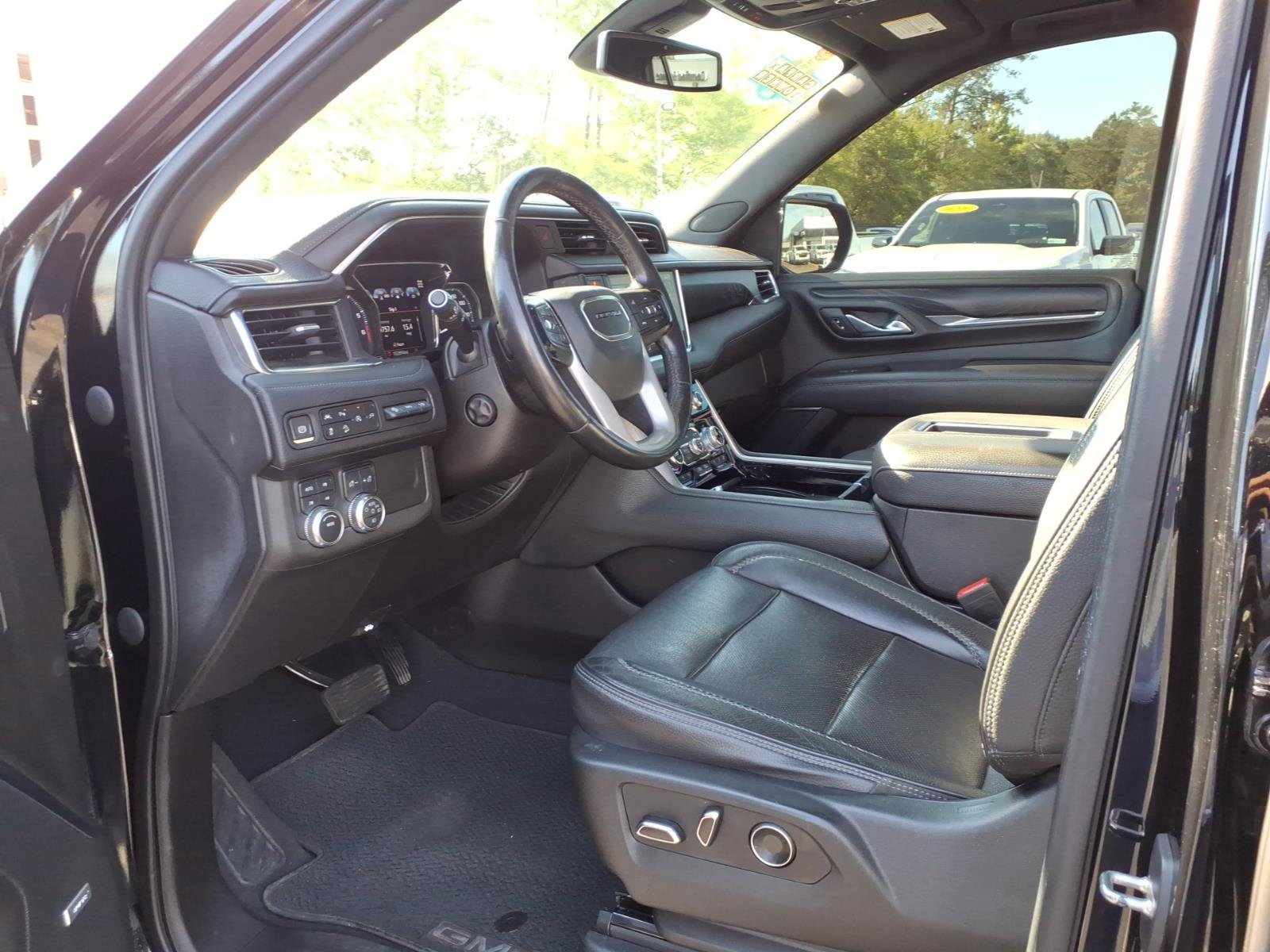 Used 2021 GMC Yukon Denali w/ LPO, Illumination Package AWD/4WD image 20