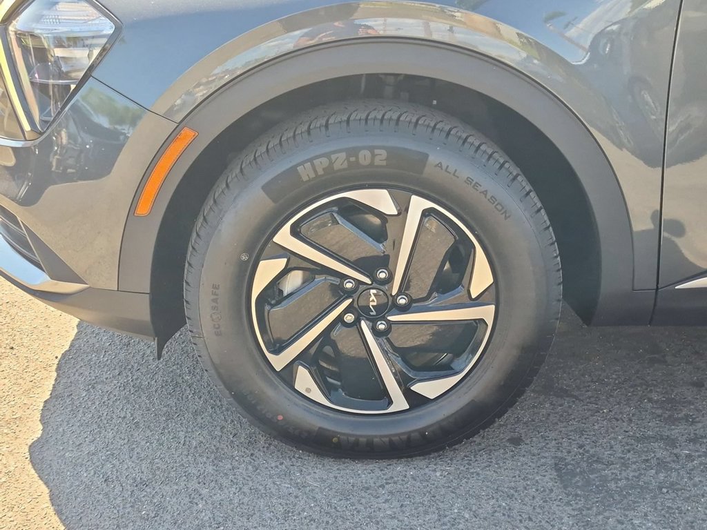 Certified 2023 Kia Sportage LX AWD/4WD image 33