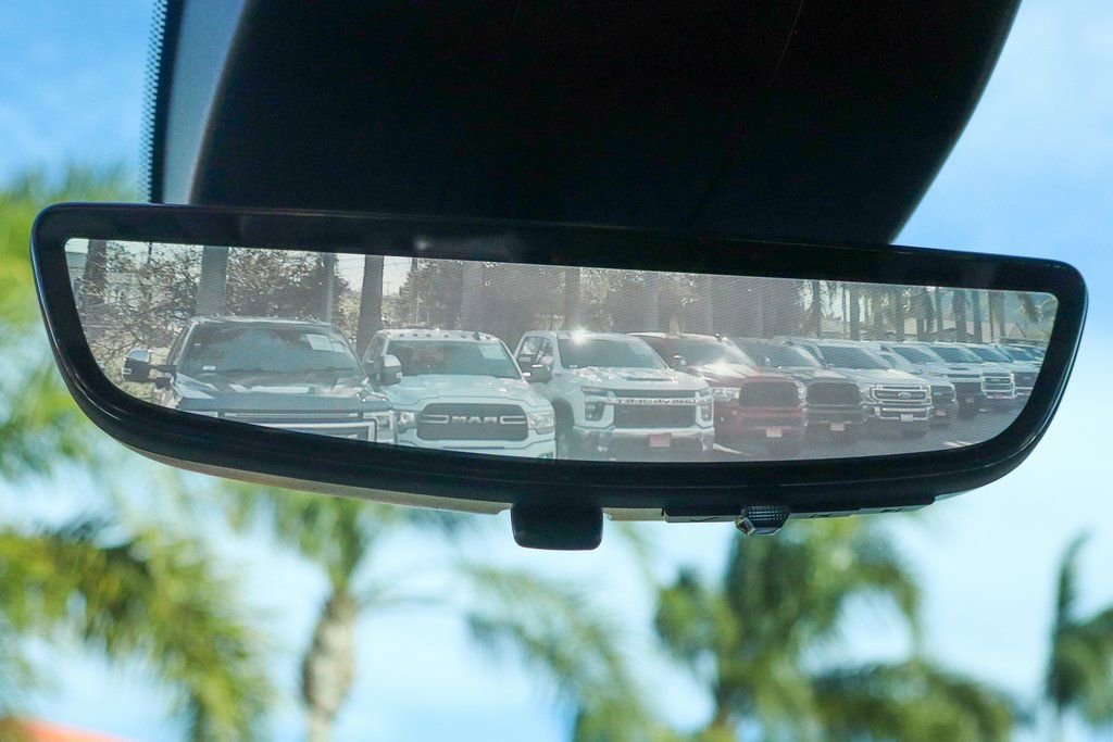 Used 2024 GMC Sierra 2500 Denali Ultimate image 32