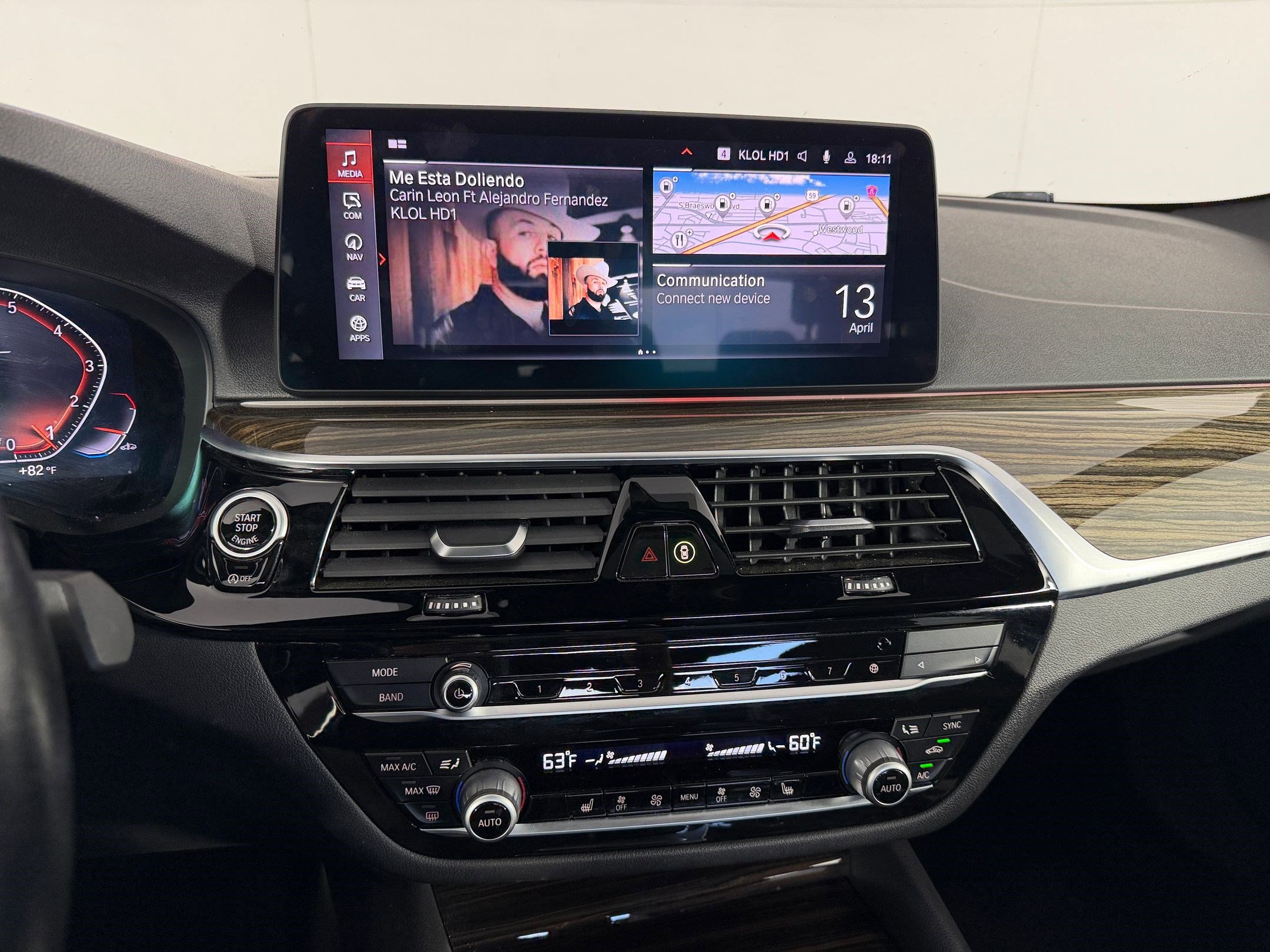 Used 2021 BMW 530i xDrive w/ Convenience Package image 25