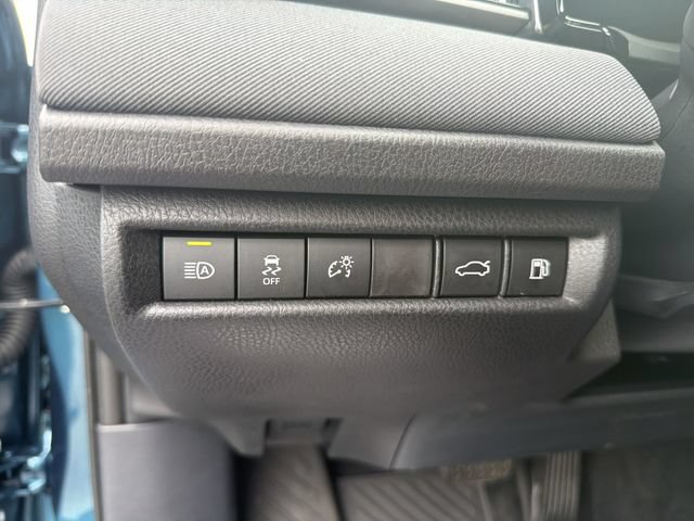 Used 2026 Toyota Camry LE FWD image 27