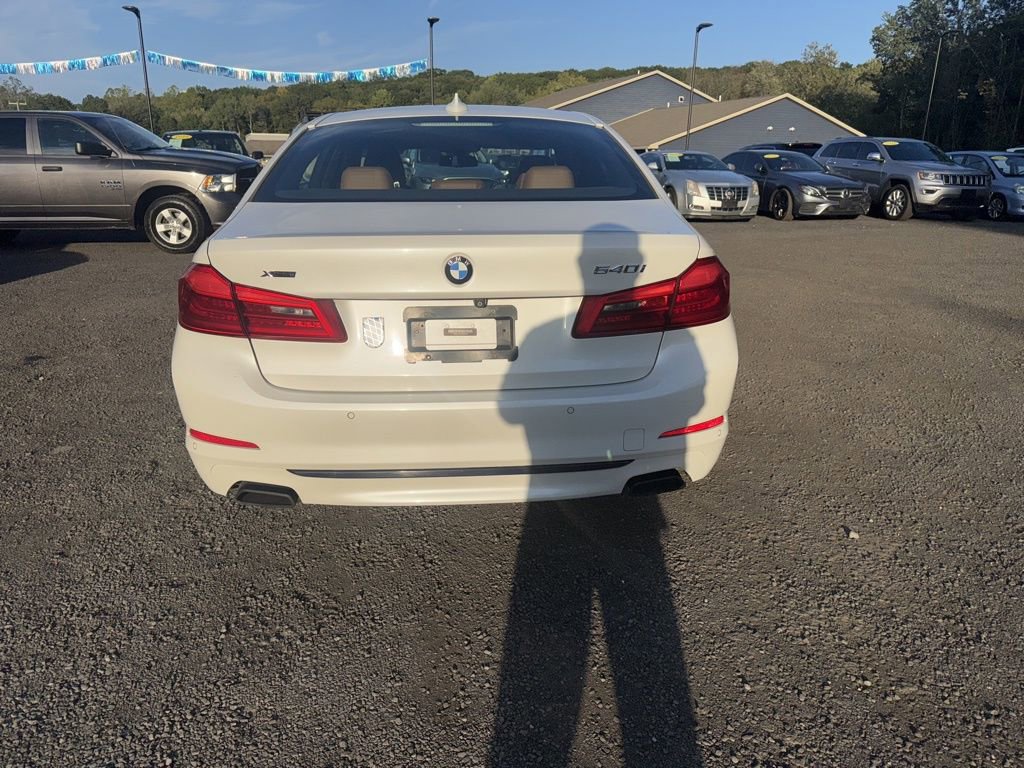 Used 2017 BMW 540i xDrive image 15