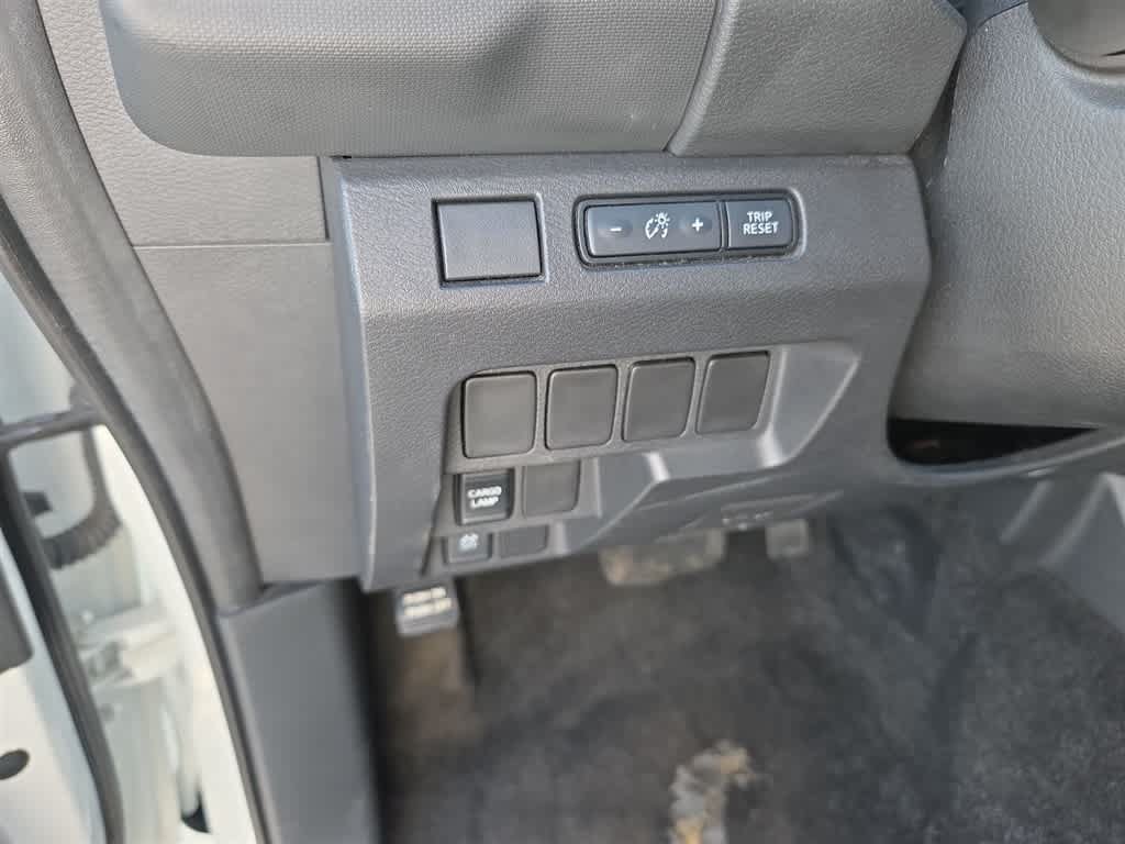 Used 2022 Nissan Frontier S RWD image 12
