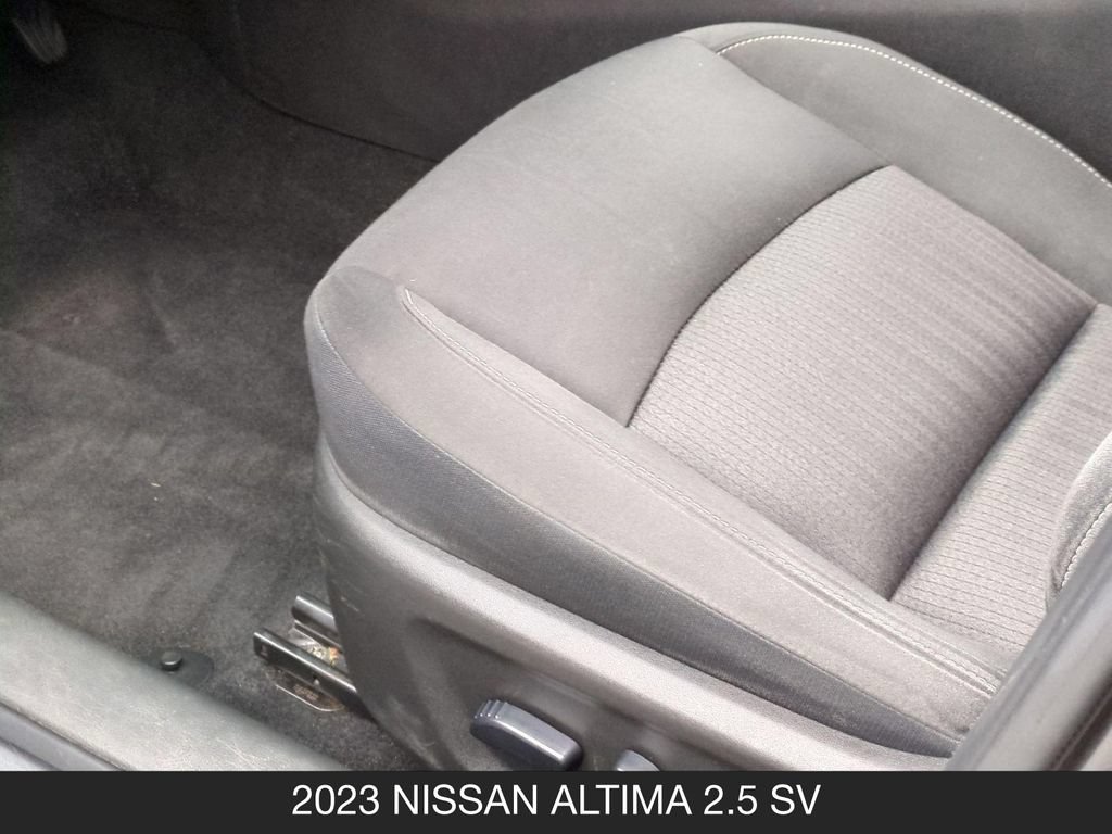 Used 2023 Nissan Altima 2.5 SV FWD image 15