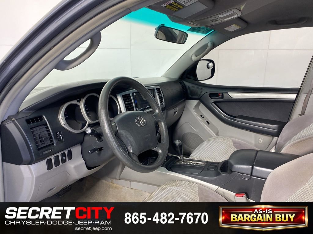 Used 2004 Toyota 4Runner Limited image 11