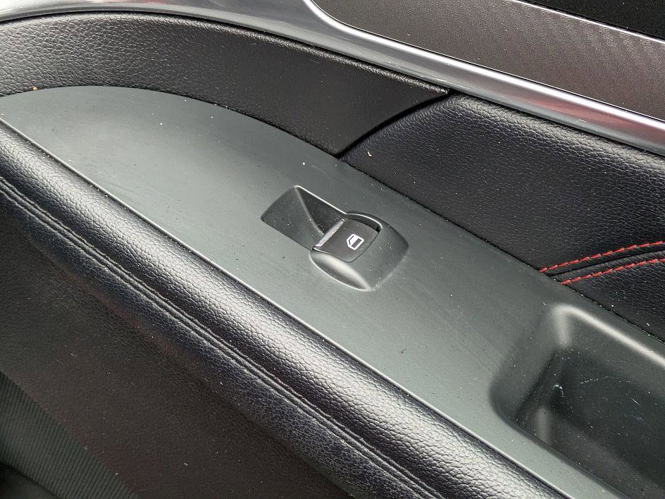 Used 2018 Ford Explorer Sport w/ Equipment Group 401A image 31