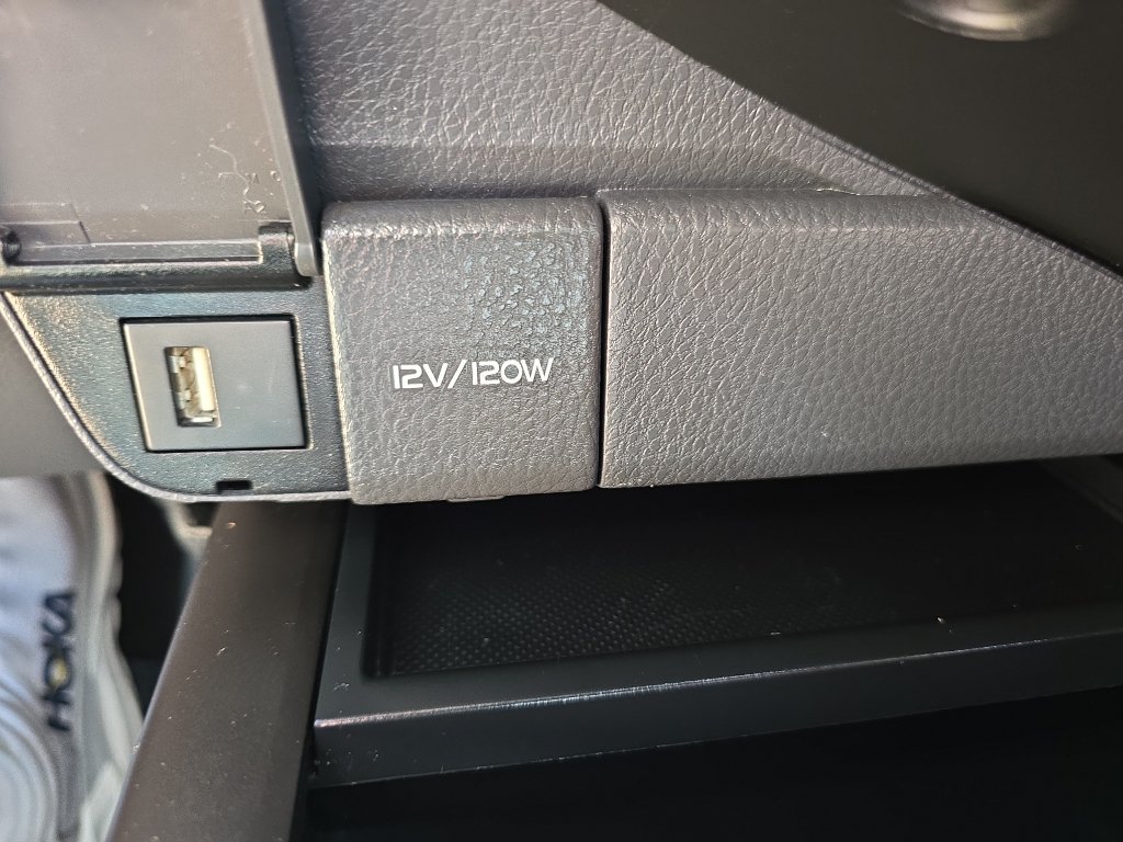 Used 2024 Toyota Camry SE FWD image 23