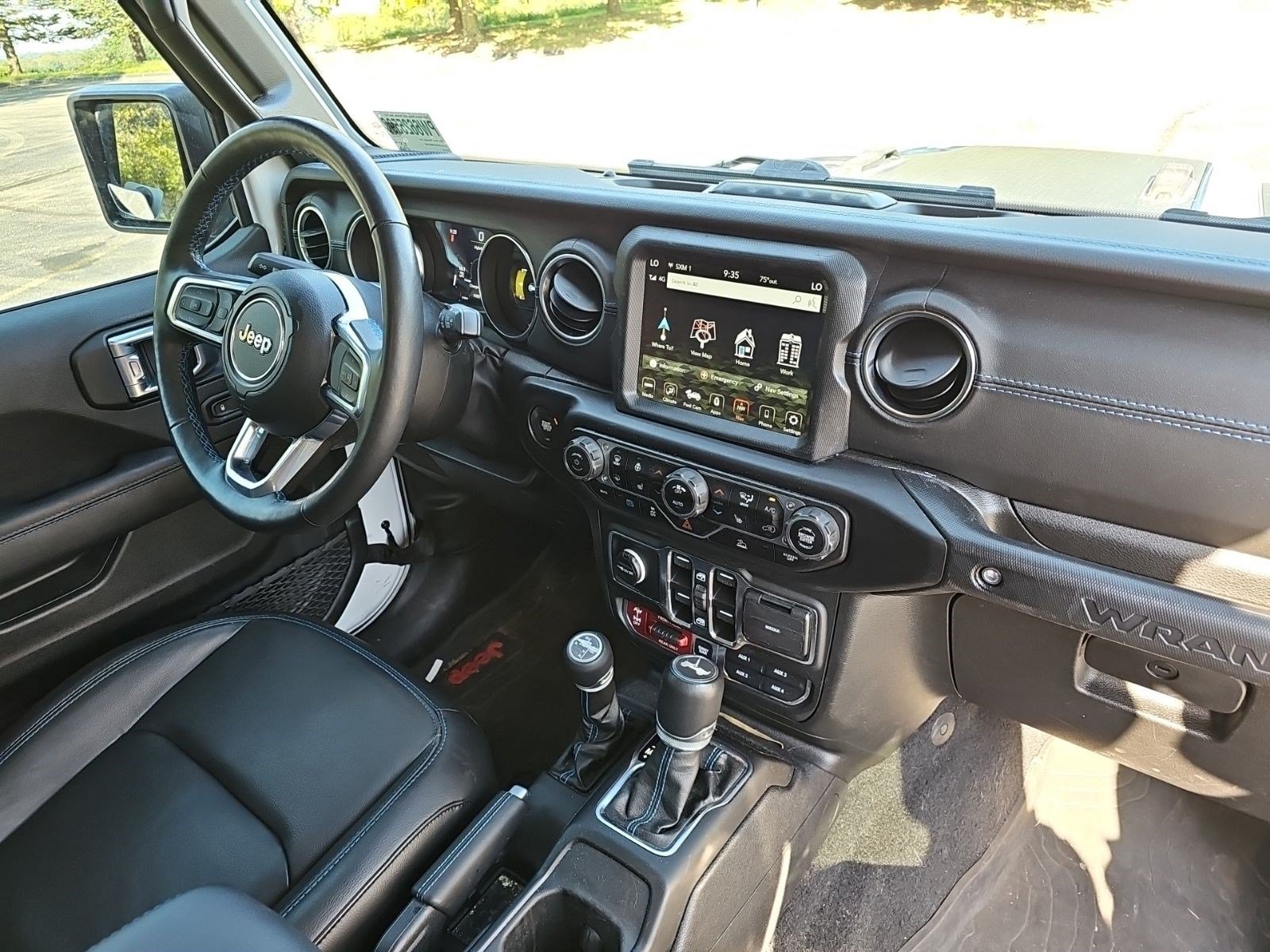 Used 2023 Jeep Wrangler Unlimited Rubicon 4xe w/ Steel Bumper Group AWD/4WD image 13