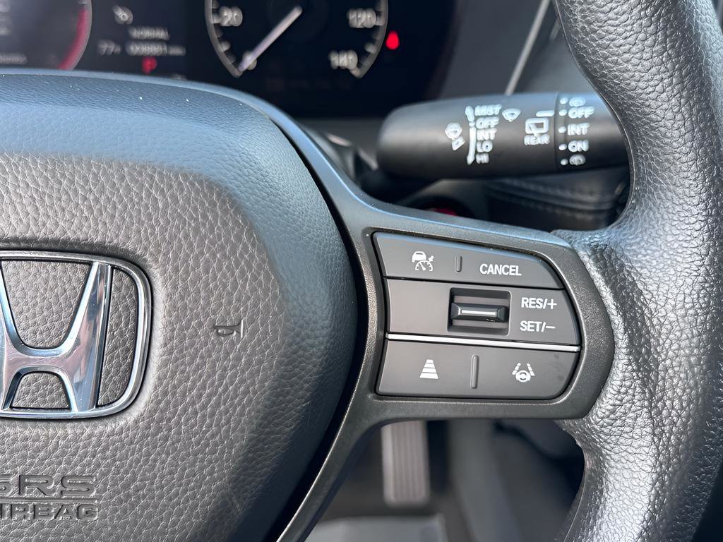 Used 2025 Honda HR-V LX image 16