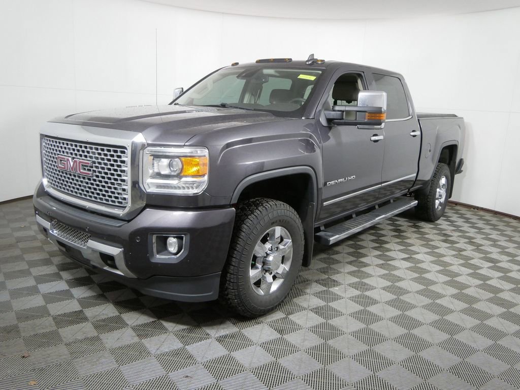 Used 2015 GMC Sierra 3500 Denali w/ Duramax Plus Package image 7