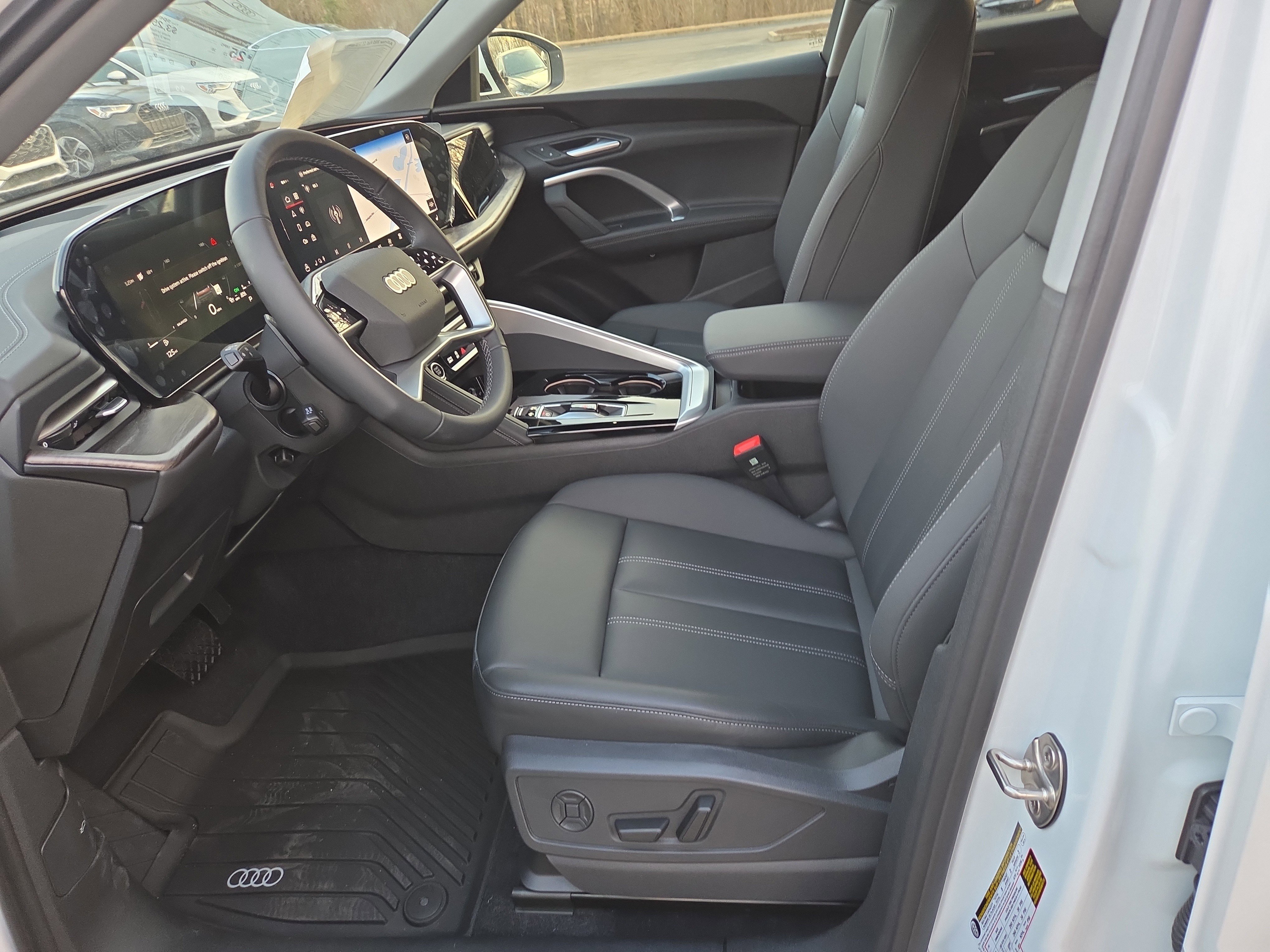 New 2025 Audi Q5 Premium AWD/4WD image 4