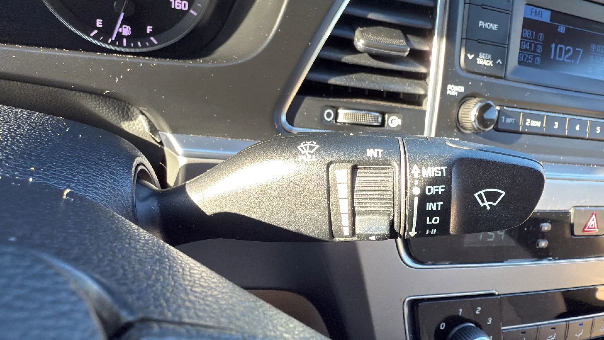 Used 2015 Hyundai Sonata SE FWD image 13