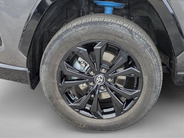 Used 2023 Toyota RAV4 SE image 20