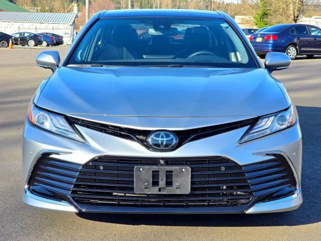 Used 2022 Toyota Camry XLE w/ Navigation Package image 2