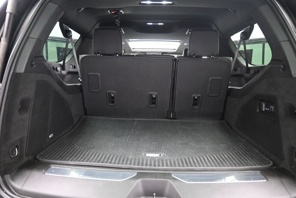 Used 2025 Cadillac Escalade ESV Sport w/ Touring Package AWD/4WD image 17