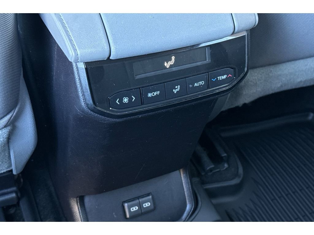 Certified 2023 Toyota Highlander LE image 14