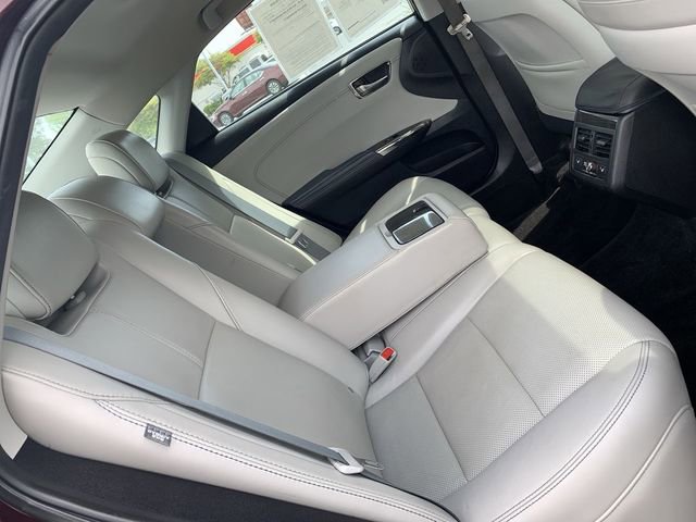 Used 2014 Toyota Avalon Limited FWD image 12