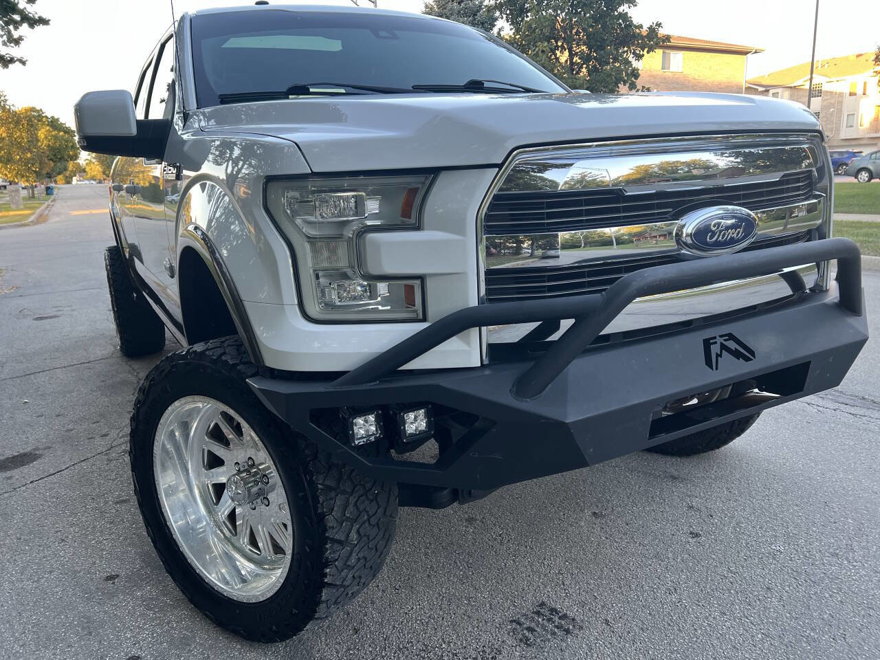 Used 2015 Ford F150 King Ranch w/ Equipment Group 601A Luxury AWD/4WD image 8