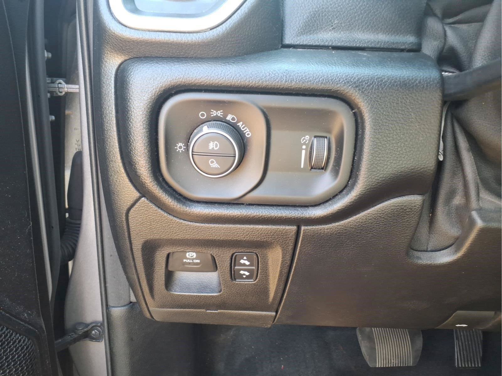Used 2021 RAM 1500 Big Horn AWD/4WD image 19