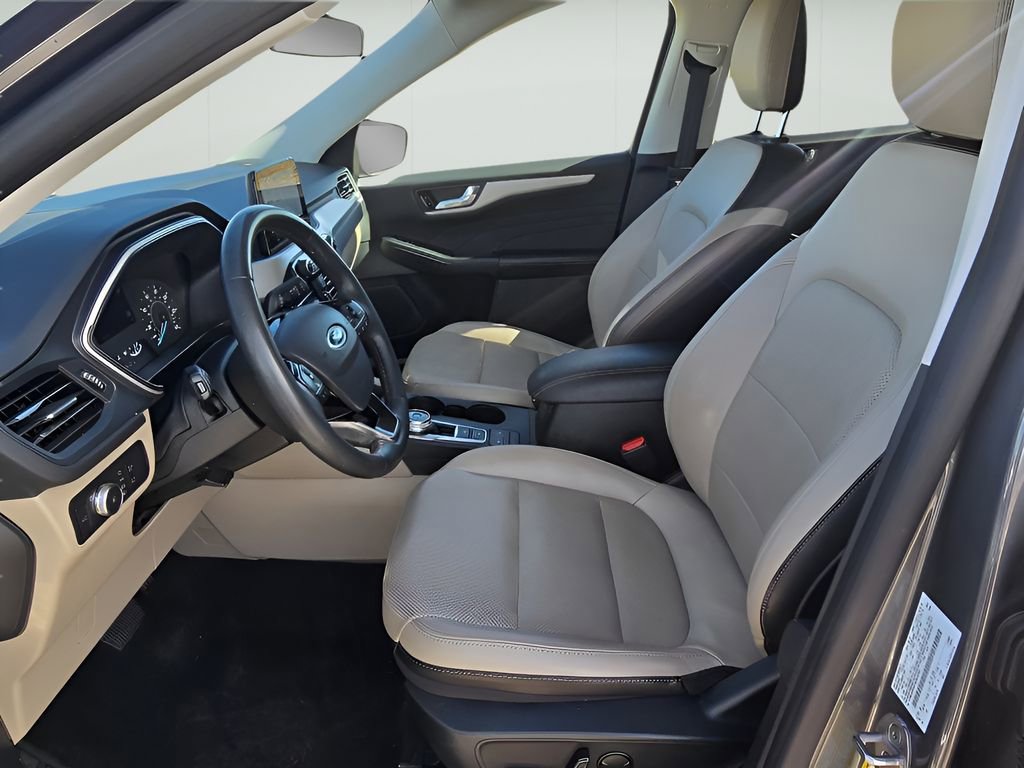 Used 2022 Ford Escape SEL image 12