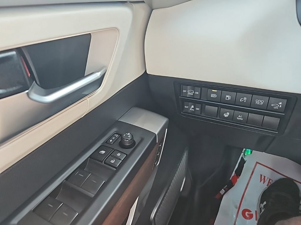 Used 2024 Toyota Sequoia Capstone image 22